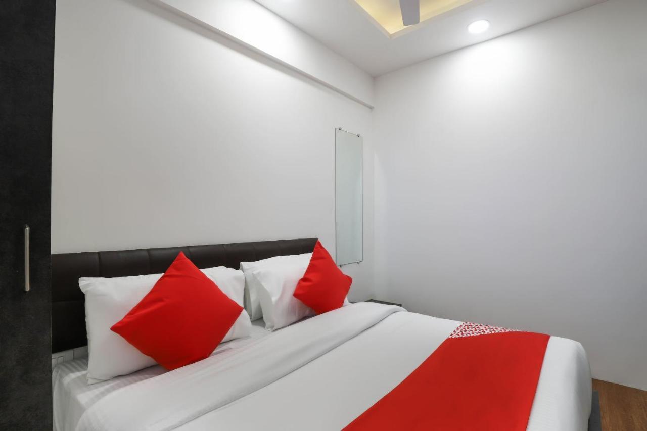 Oyo 40139 Hotel Peradiot Ахмедабад Екстер'єр фото